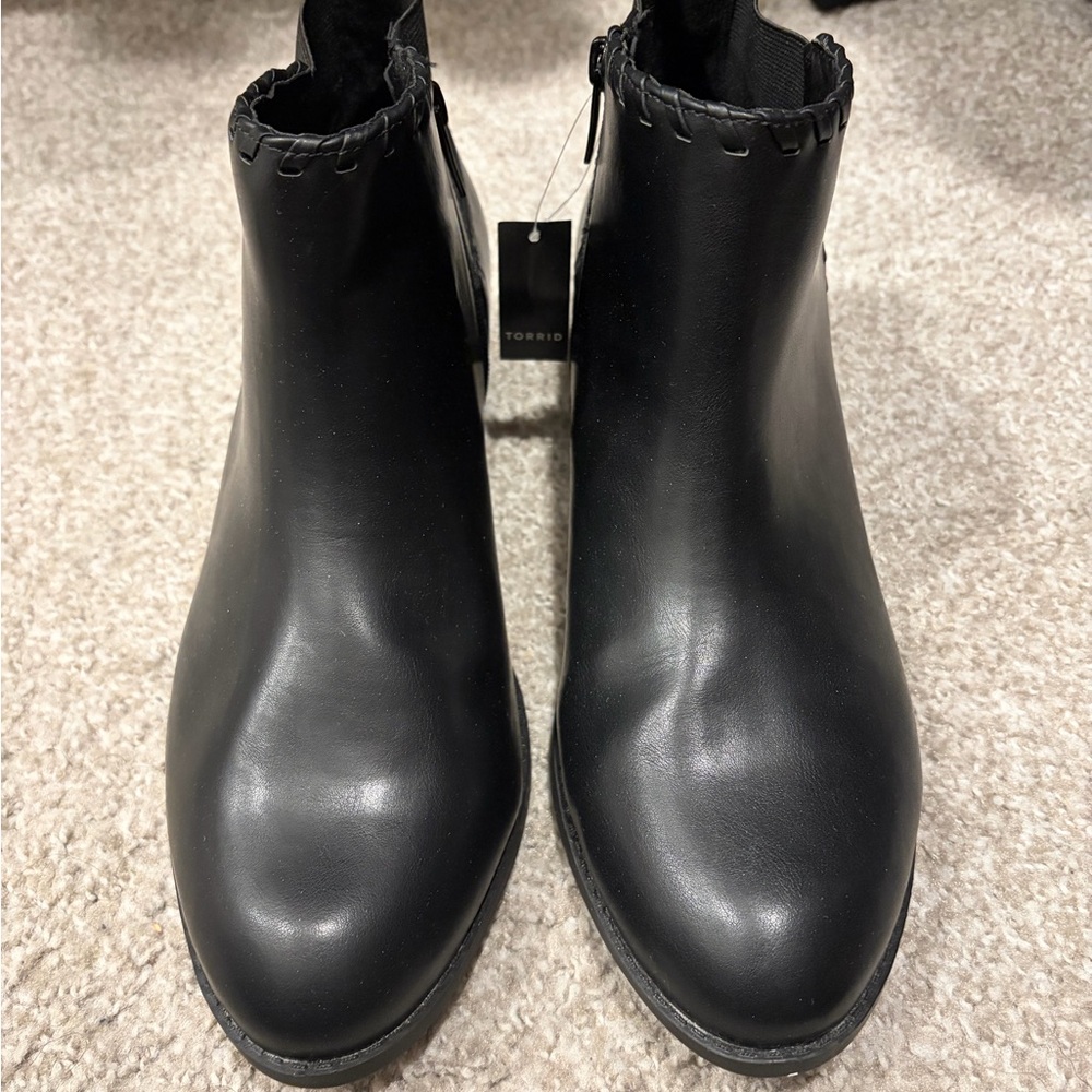 Torrid Black Smooth Ankle Booties with Stitch Trim